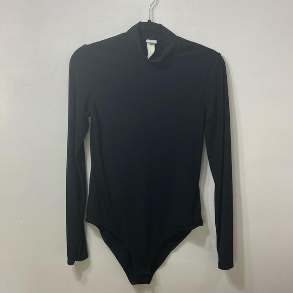 H&M Tops - H&M,Women,Black,One Piece,Long Sleeve Top.Size-Medium